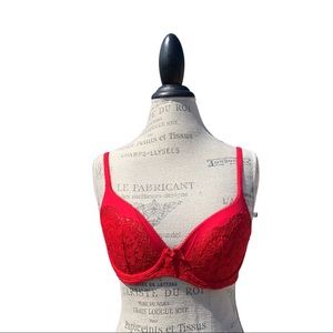 Scarlet Padded + Lace Victoria’s Secret Bra